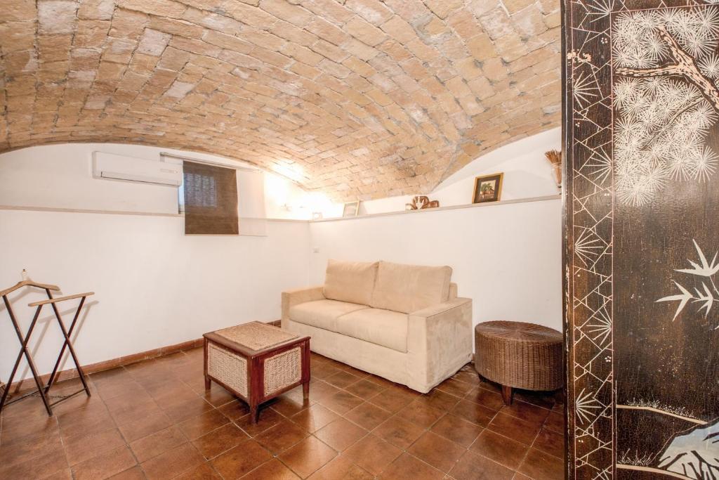 The Vault Roma
